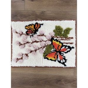 Vintage Completed Hanging Bucilla Latch Hook Rug 12073 Butterflies Orange
